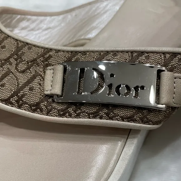 Christian Dior Women’s Tan and Brown Size 38 Flip Flops with Dust Bag.