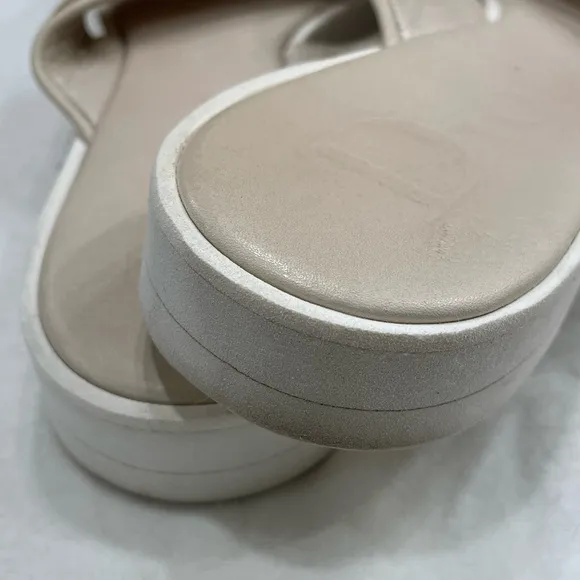 Christian Dior Women’s Tan and Brown Size 38 Flip Flops with Dust Bag.