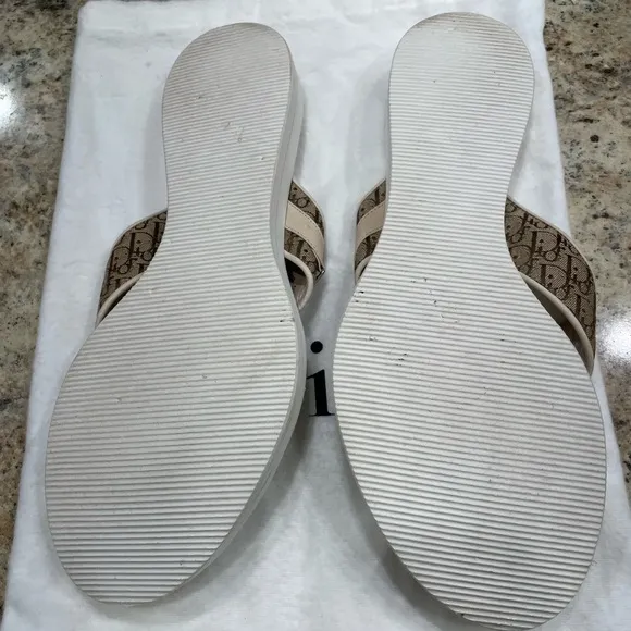 Christian Dior Women’s Tan and Brown Size 38 Flip Flops with Dust Bag.