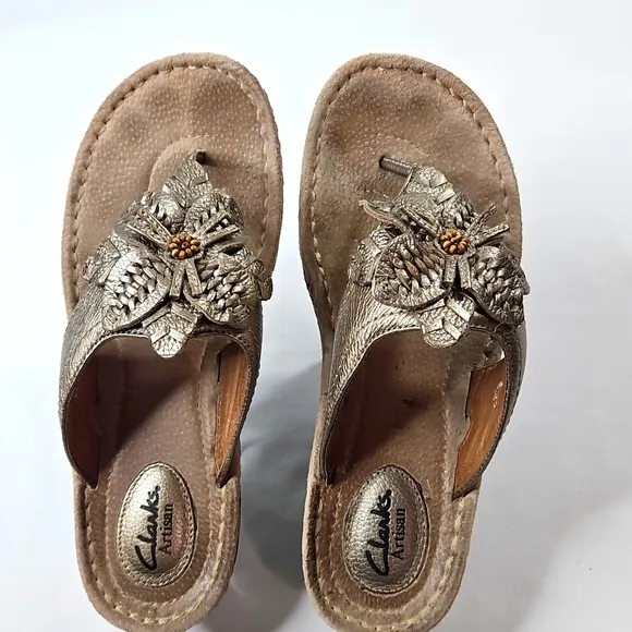 Clarks Artisan Bronze Womens Sandals Size 9