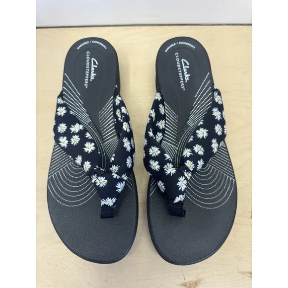 Clarks Cloud Steppers Sandals Size 10 Flip Flop Black Color Fabric Model Arla G