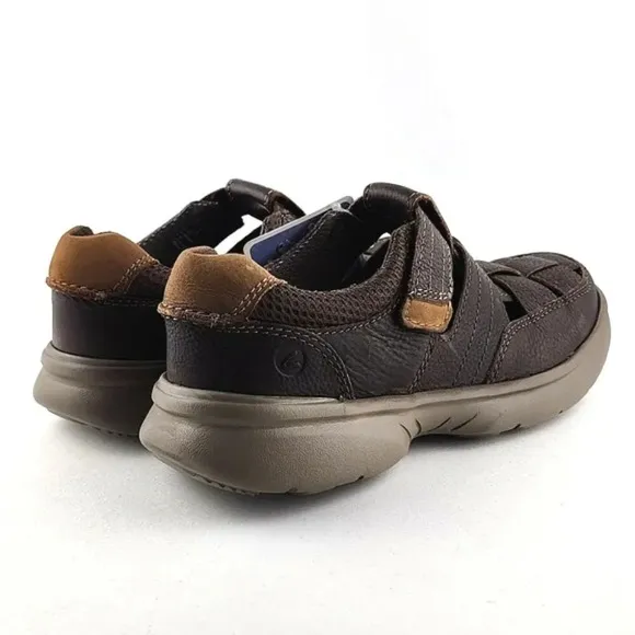 Clarks Men's Bradley Cove Brown Pebbled Leather Cut Out Upper Shoes Size 8M
