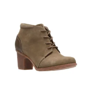 Clarks Sashlin Sue Olive Suede Ankle Booties Size 7