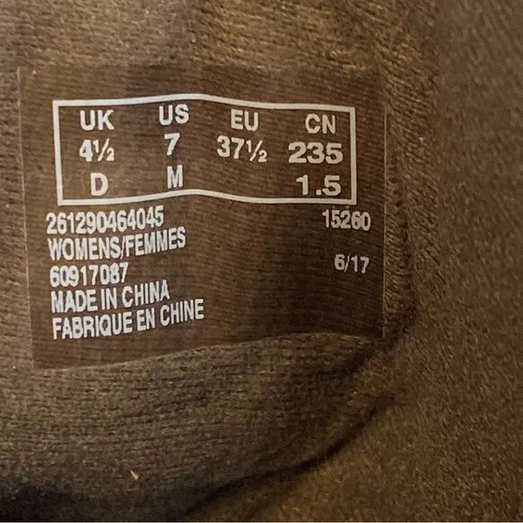 Clarks Sashlin Sue Olive Suede Ankle Booties Size 7