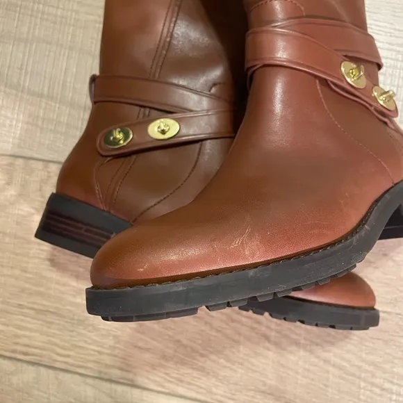 COACH Essex Boots. Dark Saddle. 5M