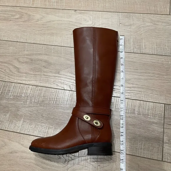 COACH Essex Boots. Dark Saddle. 5M
