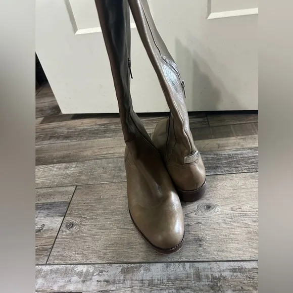 Coach Mirriam tall Leather Riding style Boots full back zip up