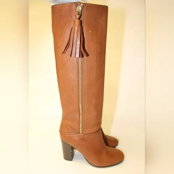 Coach Therese Brown Leather Heeled Zip Tall  Boots 8.5 * LIKE NEW.