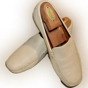 Cole Haan cream size8.  97% soles remaining.  Very comfortable.​​​​​​​​​​​​​​​​​