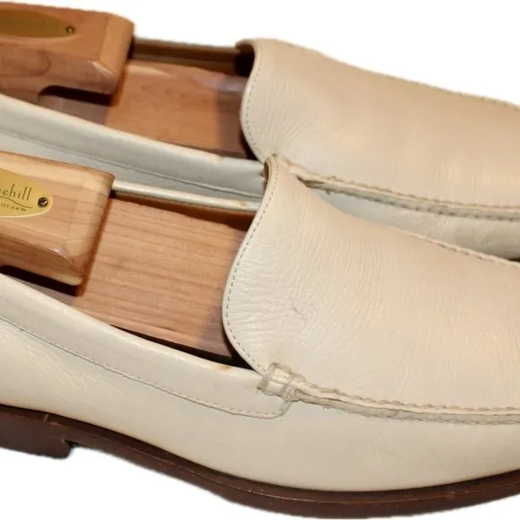 Cole Haan cream size8.  97% soles remaining.  Very comfortable.​​​​​​​​​​​​​​​​​