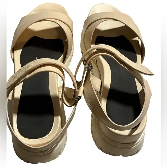 Cole Haan Zero Grand comfort criss cross sand leather sandals Sz 10 1/2