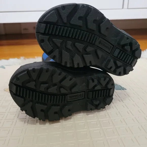 Columbia Toddler's Bugaboot Celsius Strap Snow Waterproof Thermal Boots Size 5
