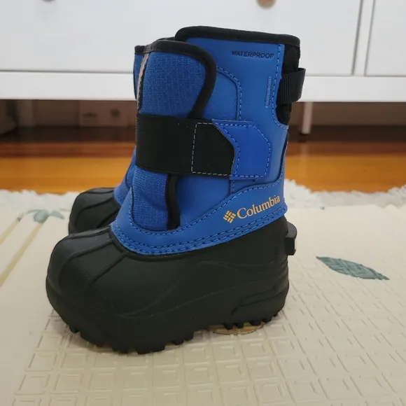 Columbia Toddler's Bugaboot Celsius Strap Snow Waterproof Thermal Boots Size 5