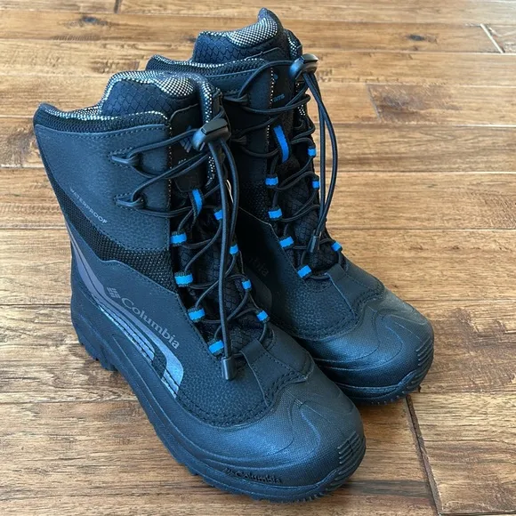Columbia Youth Bugaboot Plus IV Omni-Heat Snow Boots Black Size 7 New In Box