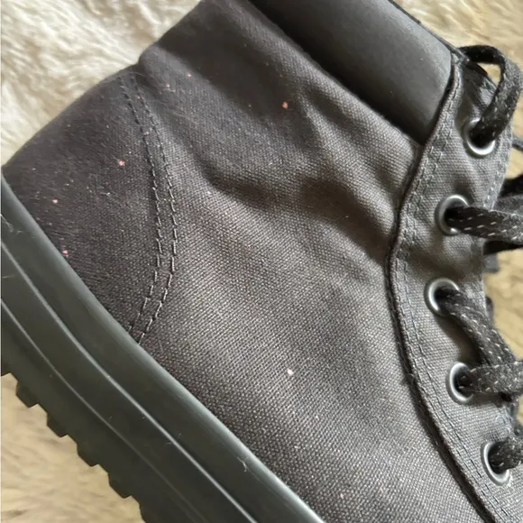 Converse Chuck Taylor High-Top Water Resistant Men's Shoes