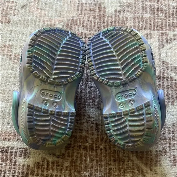 CROCS Blue Marble Water Shoes with Ventilation and Comfort