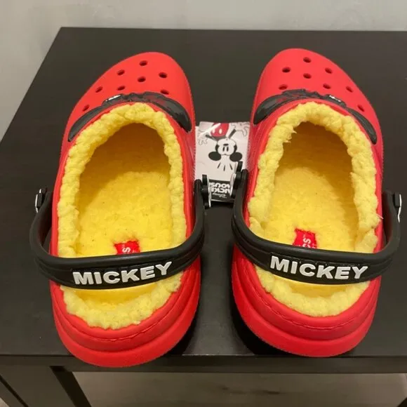 CROCS CLOG DISNEY MICKEY MOUSE SZ 5J RED YELLOW FUZZY LINED KAWAII ICONIC MICKEY
