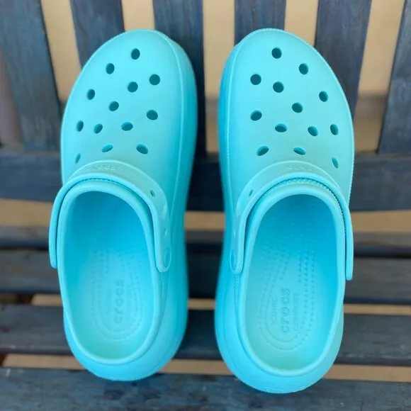 Crocs Crush Clog Unisex-Adult 10M/12W Aqua Blue  Slip-On Platform Sandal Light