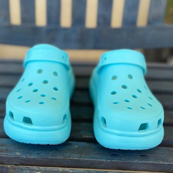 Crocs Crush Clog Unisex-Adult 10M/12W Aqua Blue  Slip-On Platform Sandal Light