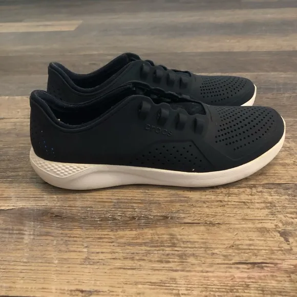 Crocs Men's Literide Pacer Sneakers mens size 8 rubber water shoes size 11 EUC