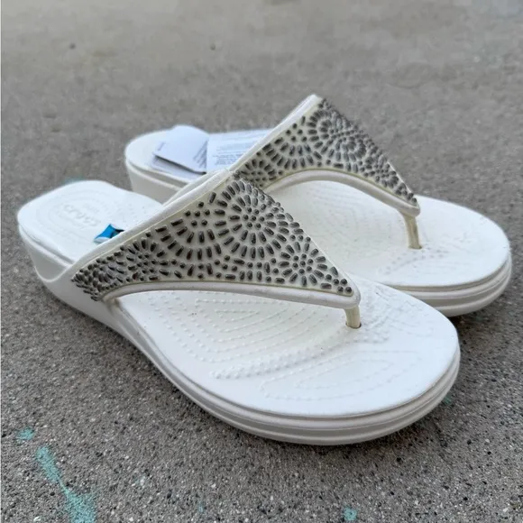 Crocs Monterey Diamante Flip-Flops Sandals new summer spring size 10
