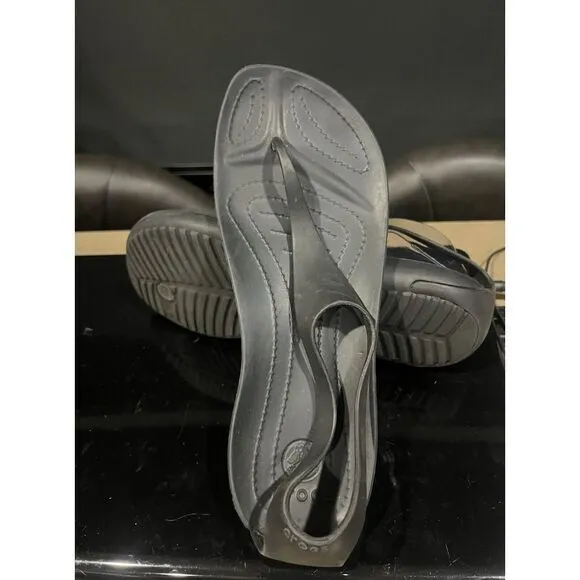 Crocs Sexi Flip Flop‎ Sandals Solid Black Thong Serena  Women's Size 9  RARE