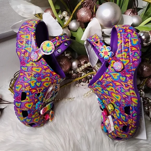 Crocs Unisex-Adult Classic Lisa Frank ClogsWomen brand new