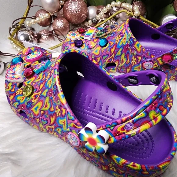 Crocs Unisex-Adult Classic Lisa Frank ClogsWomen brand new