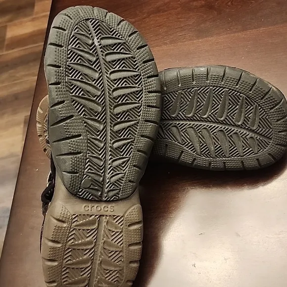 CROCS Water shoes Sz 12 Brown