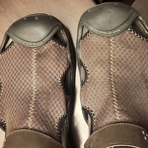 CROCS Water shoes Sz 12 Brown