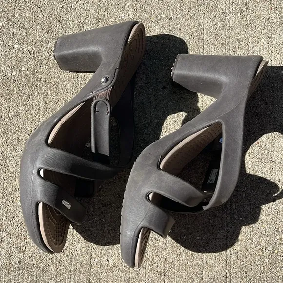 CROCS women’s sandals heels Cyprus heel chunky platform comfort size 11