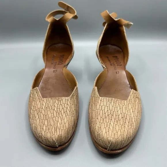Cydwoq unique leather kitten heel ankle strap brown Beige shoes heels