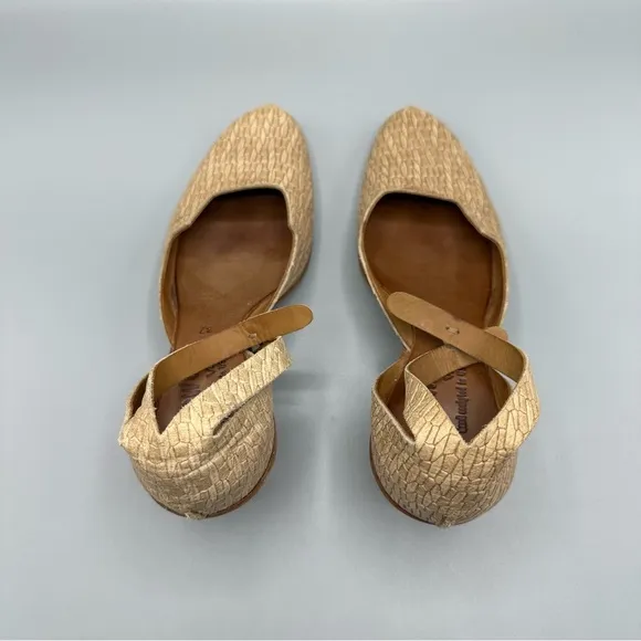 Cydwoq unique leather kitten heel ankle strap brown Beige shoes heels