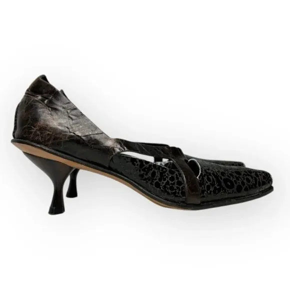 Cydwoq Vintage Wing Brown Kitten Heel Shoe 36.5