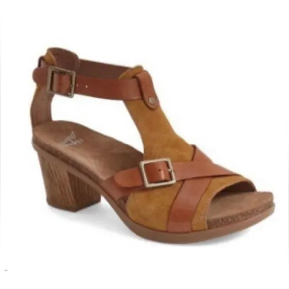 Dansko Dominique T-Strap Wedge Sandals Leather Size 39