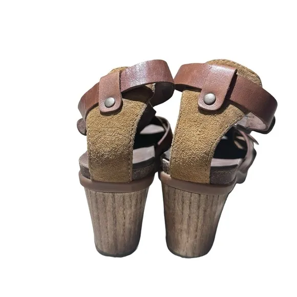 Dansko Dominique T-Strap Wedge Sandals Leather Size 39