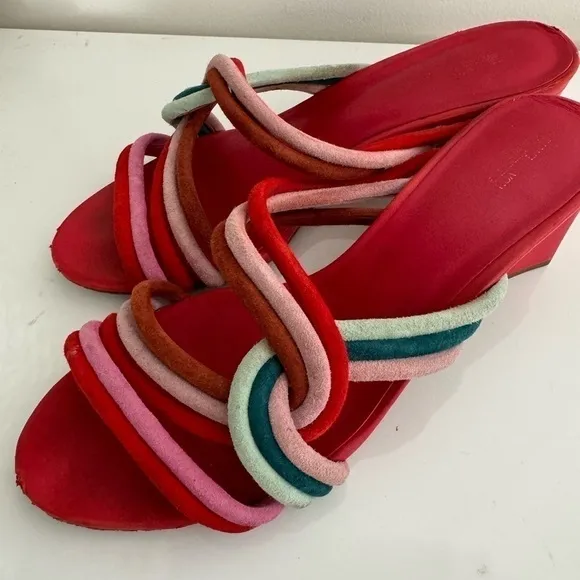 Diane Von Furstenberg red multi color leather sandals, size 9M