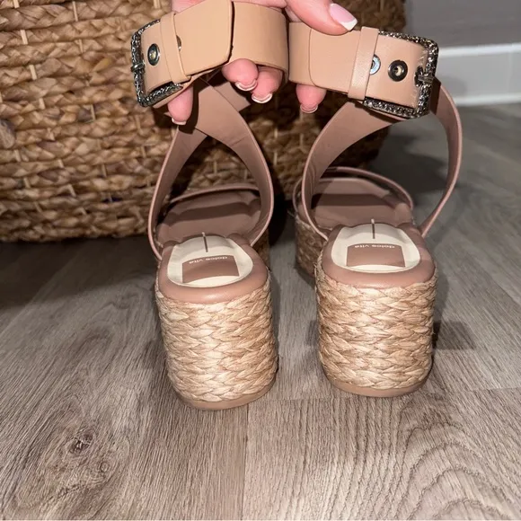 DOLCE VITA Cannes Sandal in Cafe Leather
