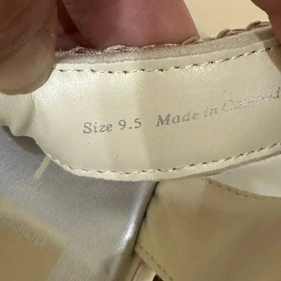 Dolce Vita NWOB Ivory Suede Leather Platform Strap Sandals size 9.5