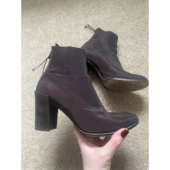 Donald J. Pliner Brown/Maroon Heeled Boots Size 6.5 Made in Spain