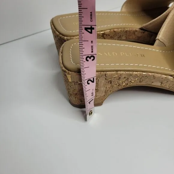 Donald J Pliner Gold Shimmer Rainey Slip on Toe Ring Platform Sandal size 9.5