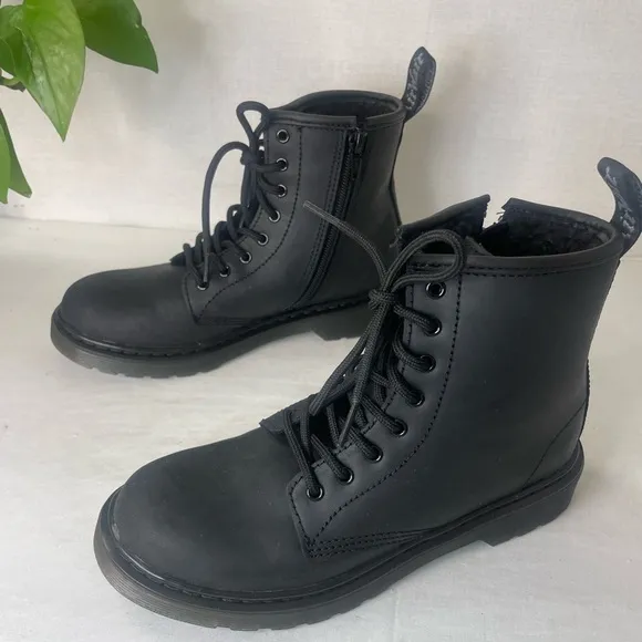 Dr. Martens Unisex 1460 Smooth Leather Mono Lace‎ Up Boot 36 EU