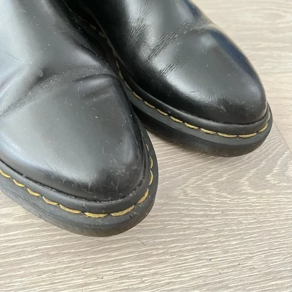 Dr. Martens Women's Black Leather “Bianca” pull on Chelsea Short boots 5