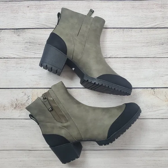Dr Scholl's NIB Level Best boot, 8.5, olive