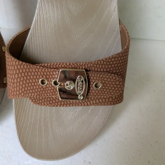 Dr. Scholl's Women's Brown Sandals