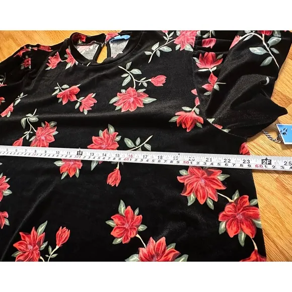 Draper James RSVP Floral Velvet Dress NWT
