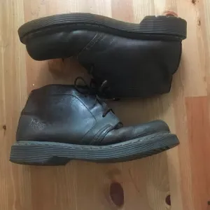 Dr Martens brown leather ankle boots