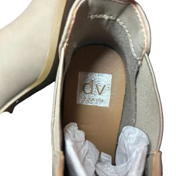 DV by Dolche Vita ankle boots bootie shoes Craig light tan size 8