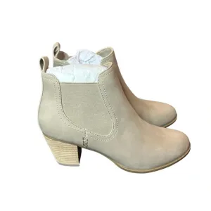 DV by Dolche Vita ankle boots bootie shoes Craig light tan size 8