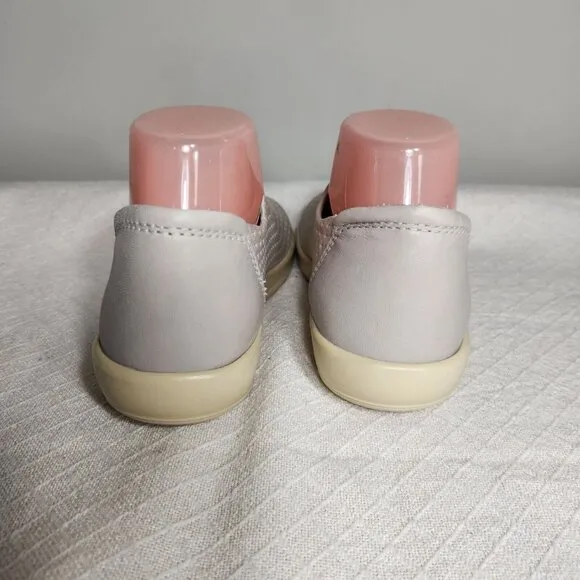 Ecco Women’s Size EU 37 US 6-6.5  Fabric Shoes Slip On Shoes Cream NWOB 104